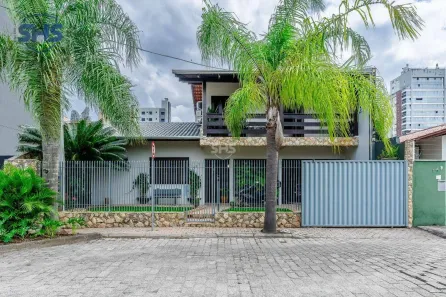 Casa com 4 Quartos à venda, 209m² no Vila Nova, Blumenau