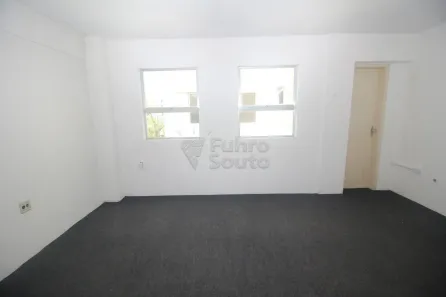 Sala Comercial para alugar, 23m² no Centro, Pelotas