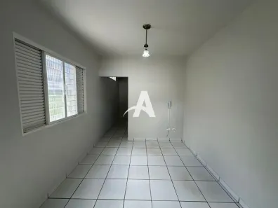 Casa com 3 Quartos para alugar, 90m² no Santa Mônica, Uberlândia
