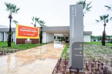 Lote/Terreno à venda, 385m² no Cidade Alpha, Eusébio