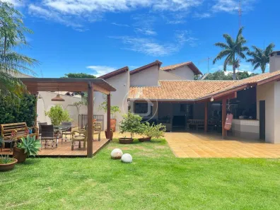 Casa com 4 Quartos à venda, 288m² no Vila Bandeirante, Campo Grande