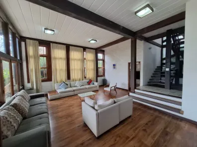 Casa de Condomínio com 4 Quartos para alugar, 323m² no Palos Verdes, Carapicuíba