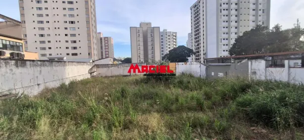 à venda, 600m² no Vila Adyana, São José dos Campos