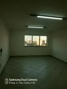 Sala Comercial para alugar, 35m² no Cavaleiros, Macaé