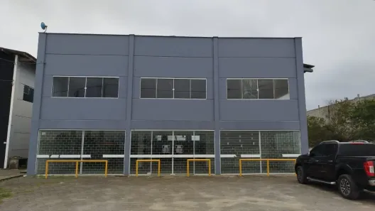 Galpão/Depósito/Armazém para alugar, 750m² no Colégio Agrícola, Araquari