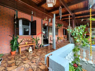 Casa com 3 Quartos à venda, 157m² no Lavapés, Mairiporã