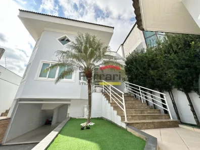 Sobrado com 4 Quartos à venda, 345m² no Jardim Leonor Mendes de Barros, São Paulo