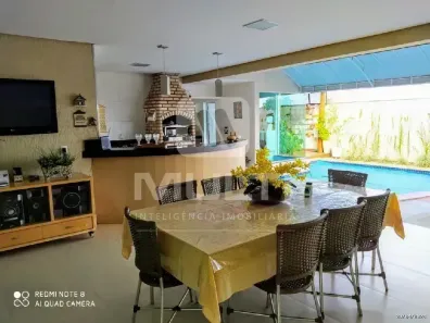 Casa de Condomínio com 3 Quartos à venda, 242m² no Aclimação, Uberlândia