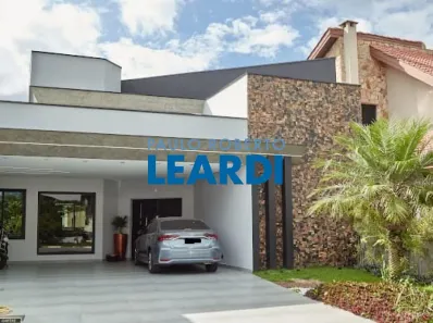Casa de Condomínio com 4 Quartos à venda, 250m² no Arujá 5, Arujá