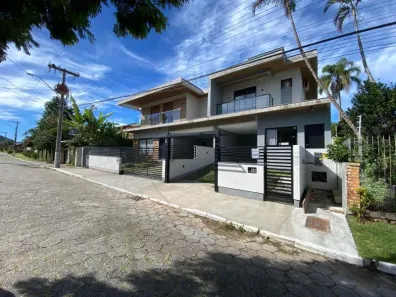 Casa com 3 Quartos para alugar, 150m² no Lagoa da Conceição, Florianópolis