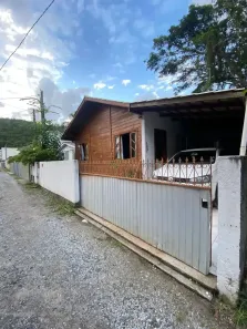 Casa com 3 Quartos à venda, 65m² no Morro das Pedras, Florianópolis