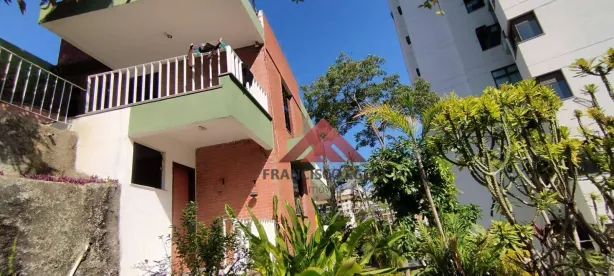 Casa com 4 Quartos à venda, 440m² no Santa Rosa, Niterói