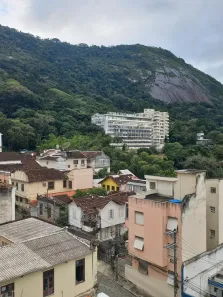 Apartamento com 2 Quartos para alugar, 70m² no Humaitá, Rio de Janeiro