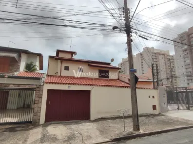Sobrado com 4 Quartos à venda, 250m² no Jardim Aurélia, Campinas