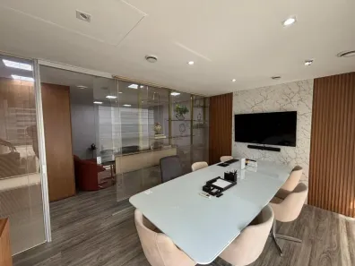 Sala Comercial à venda, 80m² no Vila Gertrudes, São Paulo