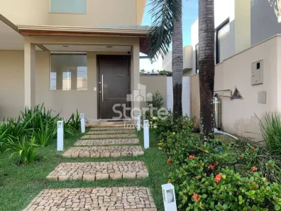 Casa de Condomínio com 3 Quartos à venda, 260m² no Aclimação, Uberlândia