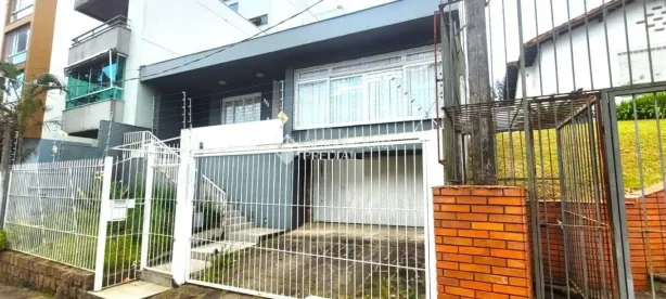 Casa com 3 Quartos à venda, 242m² no Petrópolis, Porto Alegre