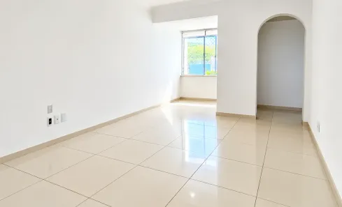 Apartamento com 2 Quartos para alugar, 75m² no Pituba, Salvador