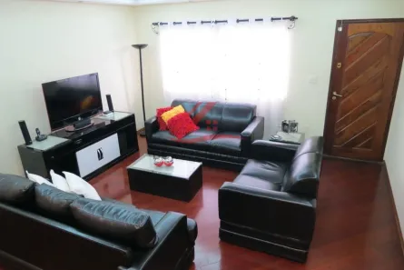 Sobrado com 3 Quartos à venda, 234m² no Vila Palmares, Santo André