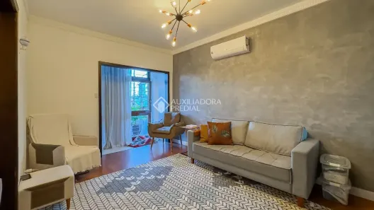 Casa com 4 Quartos à venda, 280m² no Passo da Areia, Porto Alegre