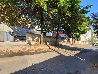 Lote/Terreno à venda, 300m² no Vera Cruz, Contagem