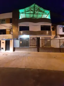 Sobrado com 8 Quartos à venda, 420m² no Luzia, Aracaju
