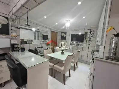 Casa com 2 Quartos à venda, 232m² no Jardim Utinga, Santo André