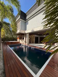 Casa de Condomínio com 5 Quartos à venda, 650m² no Cidade Alpha, Eusébio