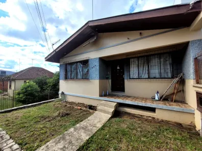 Casa com 3 Quartos à venda, 196m² no Petrópolis, Caxias do Sul