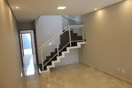 Sobrado com 3 Quartos à venda, 122m² no Parque Maria Domitila, São Paulo