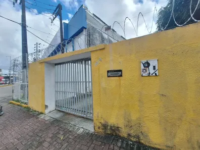 Casa com 4 Quartos à venda, 480m² no Parreão, Fortaleza