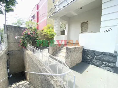 Casa com 4 Quartos à venda, 278m² no Carlos Prates, Belo Horizonte