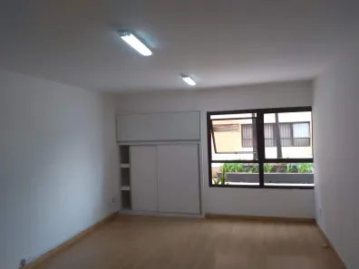 Sala Comercial para alugar, 38m² no Asa Sul, Brasília