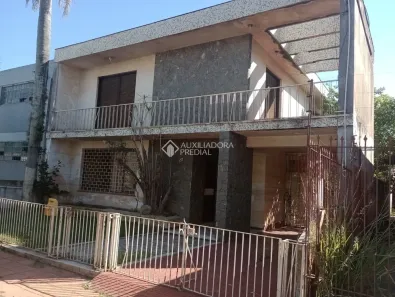 Casa com 3 Quartos à venda, 300m² no Anchieta, Porto Alegre