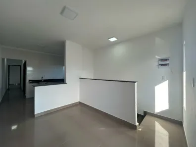 Casa de Condomínio com 2 Quartos à venda, 68m² no Esmeralda, Praia Grande