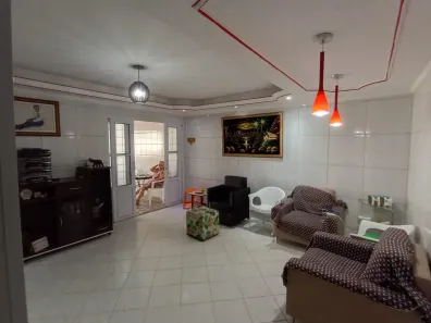 Casa com 4 Quartos à venda, 200m² no Ceilândia Sul, Brasília