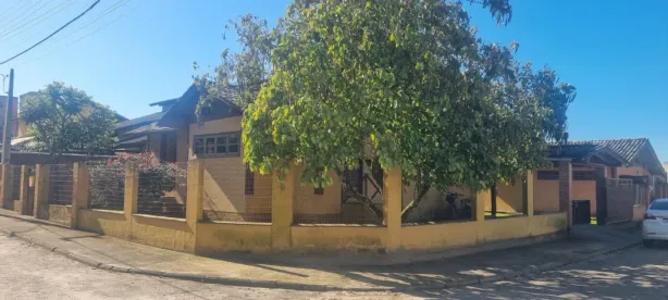 Casa com 3 Quartos à venda, 130m² no Rio Tavares, Florianópolis