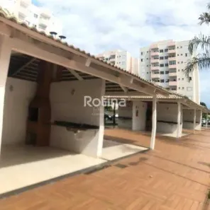 Apartamento com 2 Quartos para alugar, 55m² no Jardim Holanda, Uberlândia