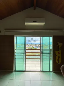 Imóvel Comercial com 3 Quartos para alugar, 300m² no Chácara Guizard, Taubaté