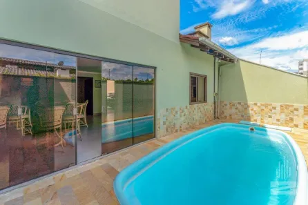Casa com 4 Quartos à venda, 330m² no Escola Agrícola, Blumenau