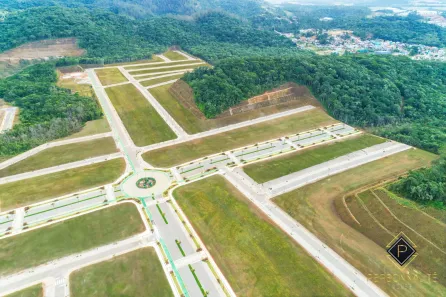 Lote/Terreno à venda, 300m² no Várzea do Ranchinho, Camboriú