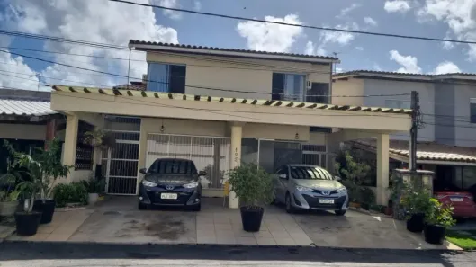 Casa de Condomínio com 4 Quartos à venda, 220m² no Piatã, Salvador