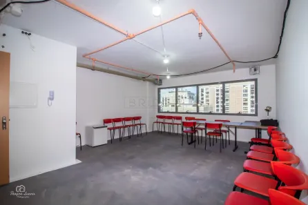 Sala Comercial à venda, 38m² no Boa Vista, Porto Alegre