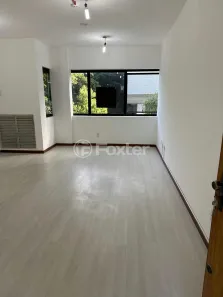 Sala Comercial à venda, 28m² no Boa Vista, Porto Alegre