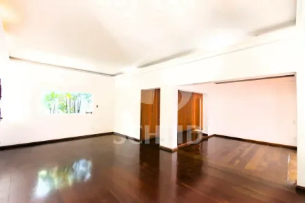 Casa com 3 Quartos à venda, 300m² no Moema, São Paulo