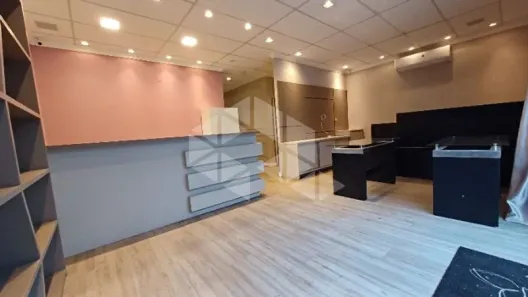Ponto Comercial para alugar, 403m² no Estreito, Florianópolis