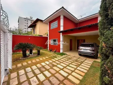 Casa com 3 Quartos à venda, 292m² no Vila Rosa, Goiânia