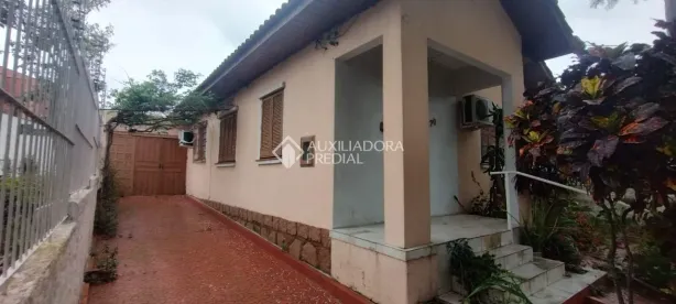Casa com 3 Quartos à venda, 150m² no Sarandi, Porto Alegre