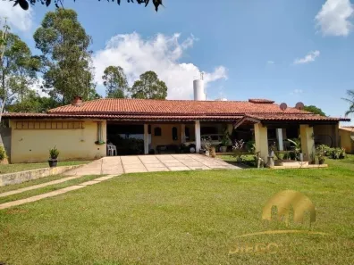 Fazenda/Sítio com 2 Quartos à venda, 1500m² no Centro, Piracaia