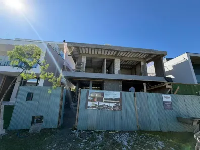 Casa de Condomínio com 4 Quartos à venda, 500m² no Pedra Branca, Palhoça